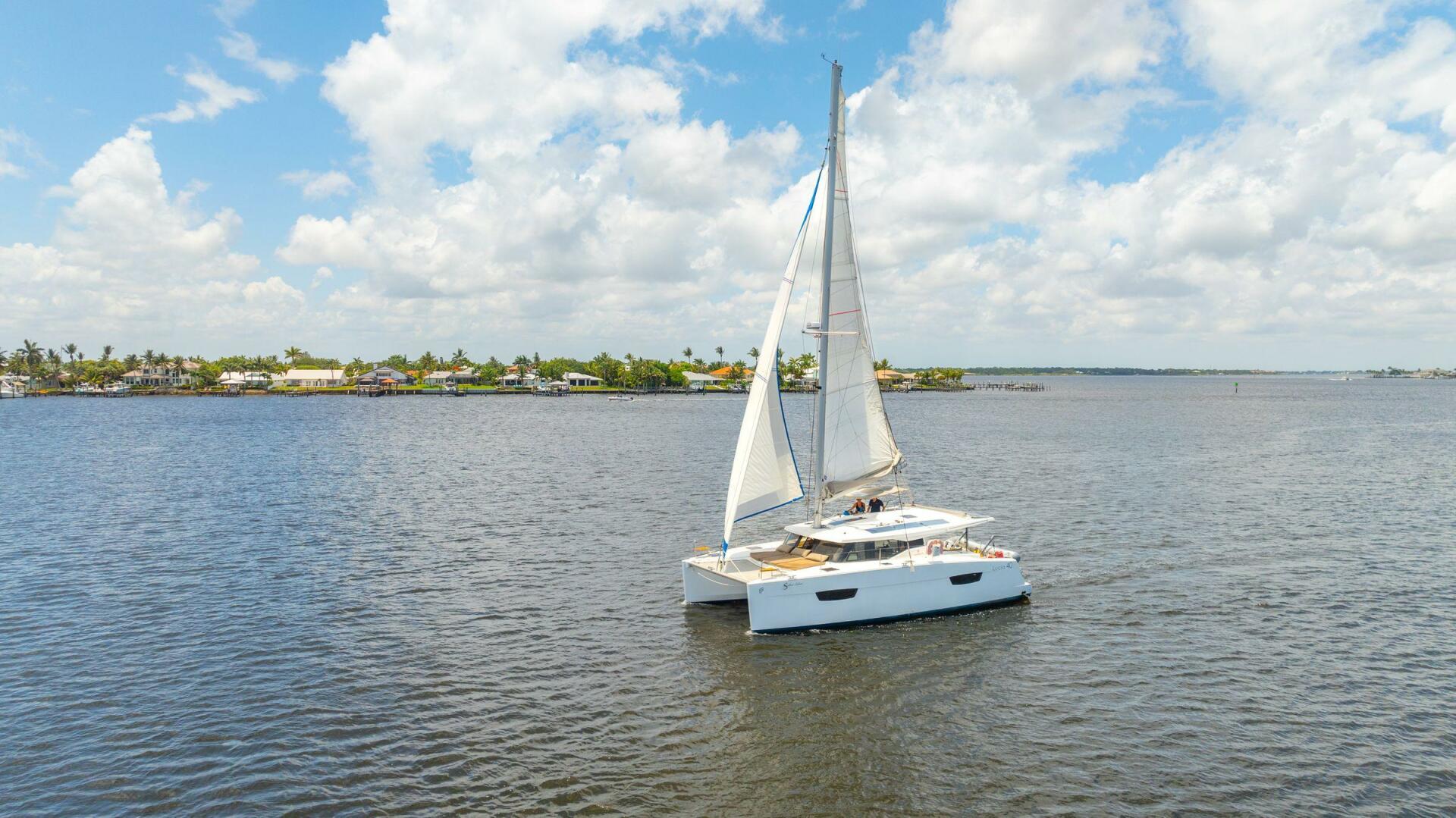 38ft Fountaine Pajot Yacht For Sale