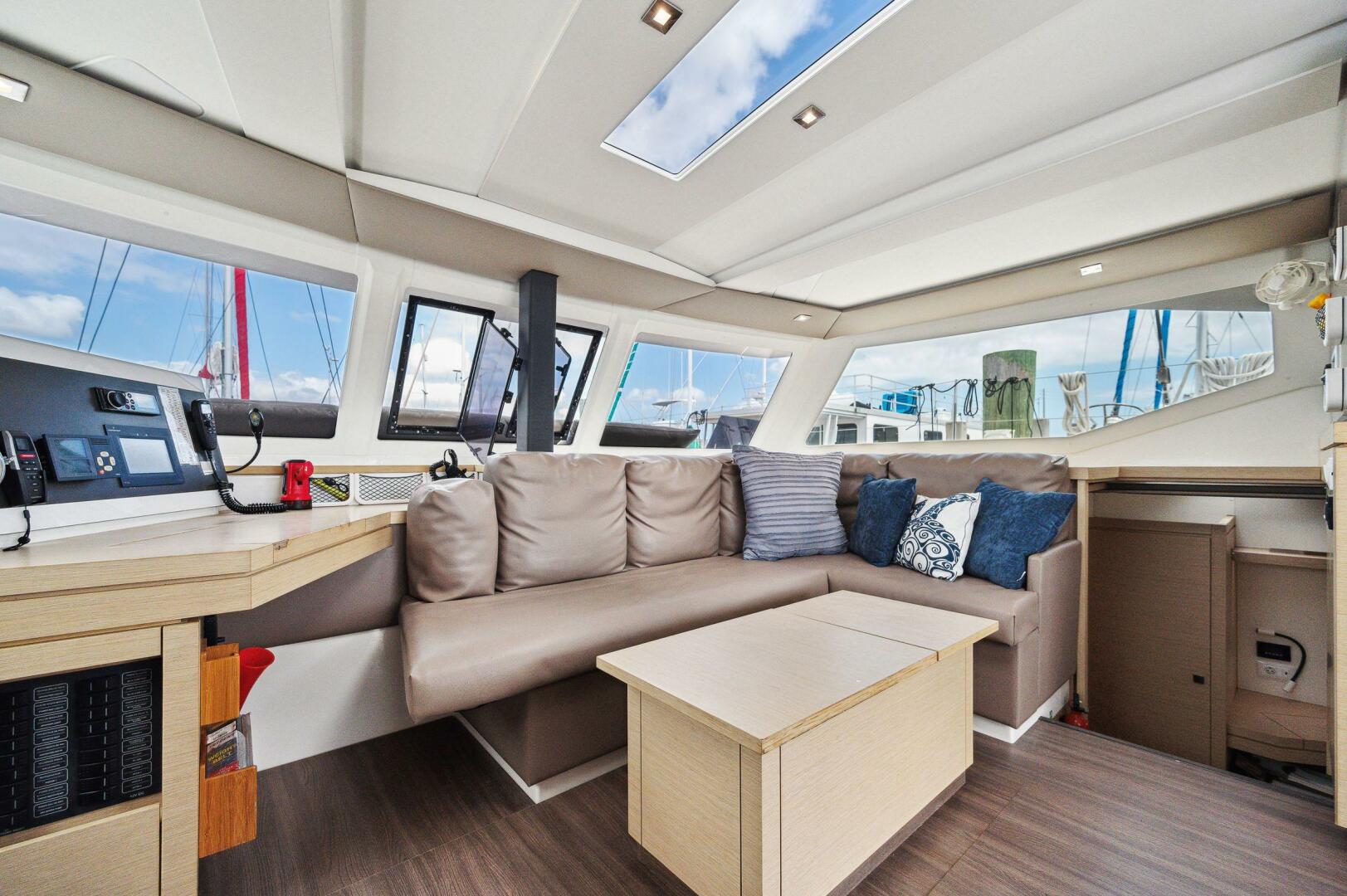 38ft Fountaine Pajot Yacht For Sale