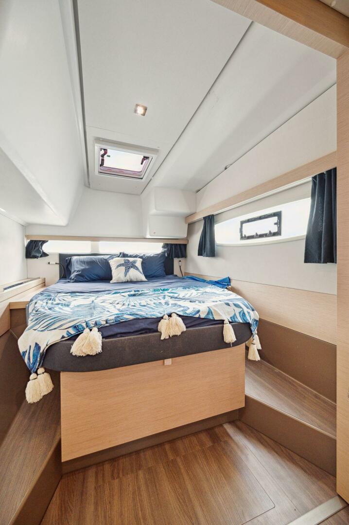 38ft Fountaine Pajot Yacht For Sale