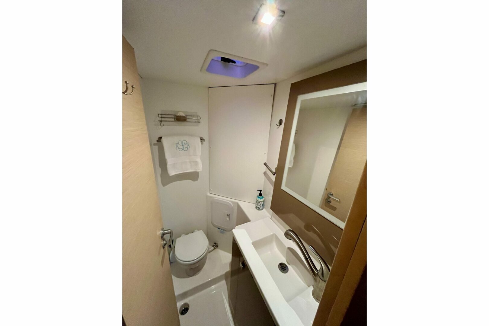 38ft Fountaine Pajot Yacht For Sale