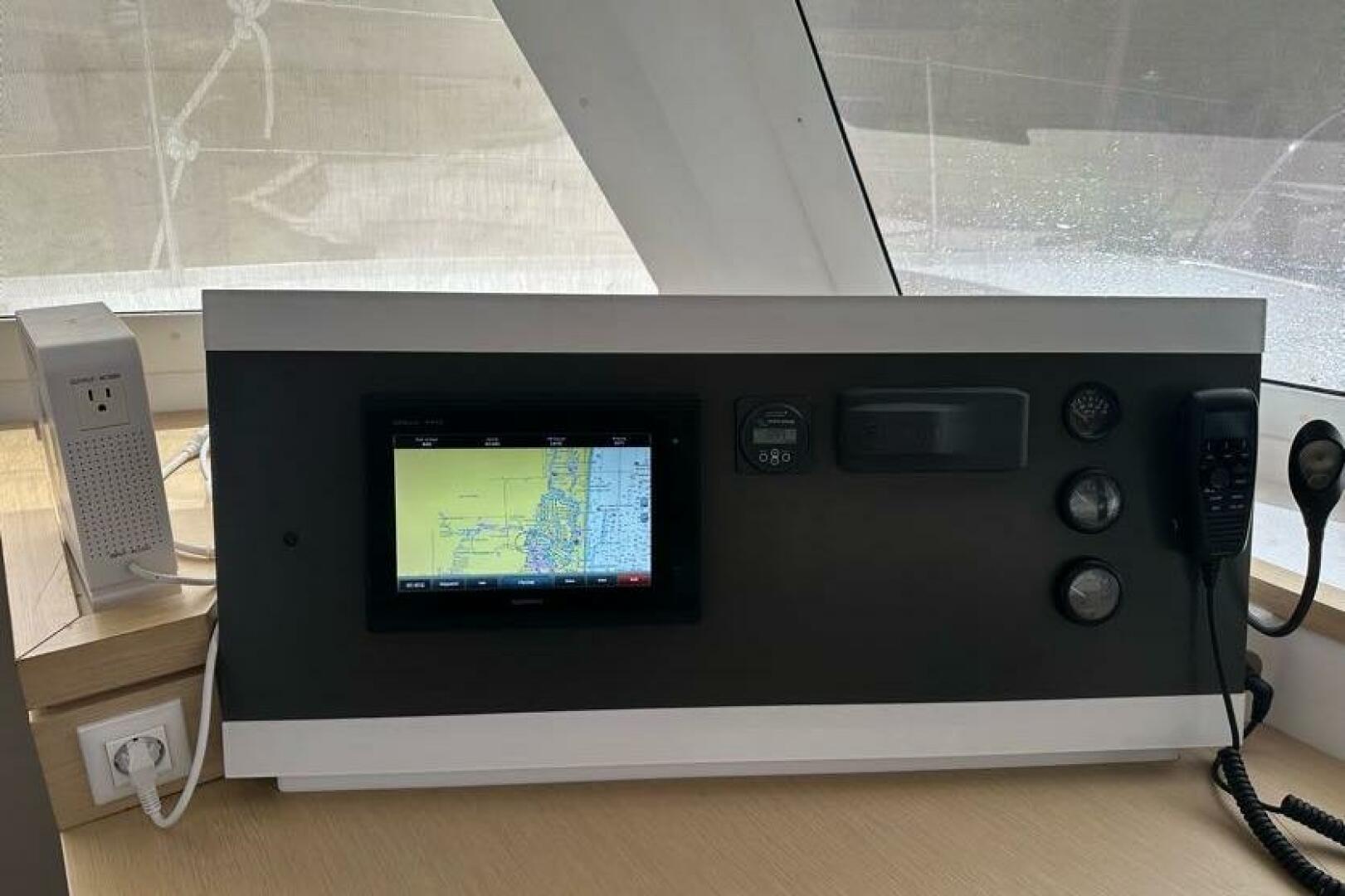 2017-fountaine-pajot-lucia-40-sail-9941108-20250910090717927
