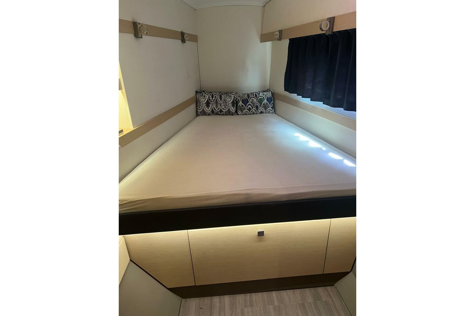 38ft Fountaine Pajot Yacht For Sale