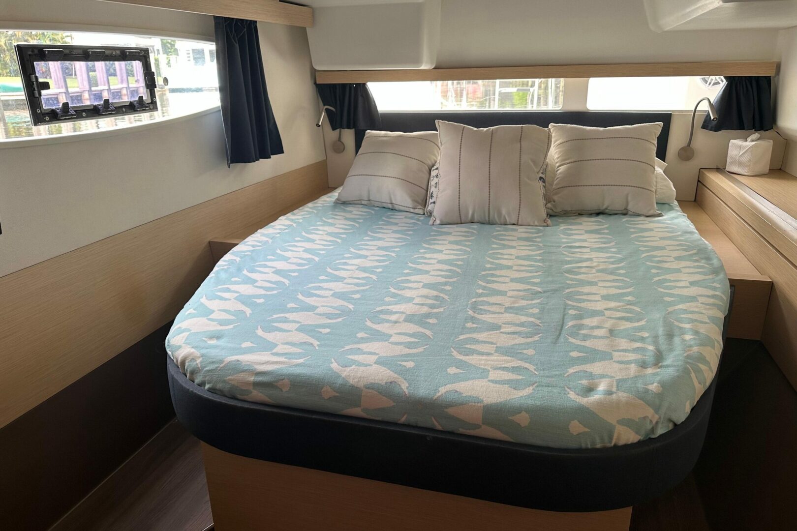 2017-fountaine-pajot-lucia-40-sail-9941108-20250916122152431