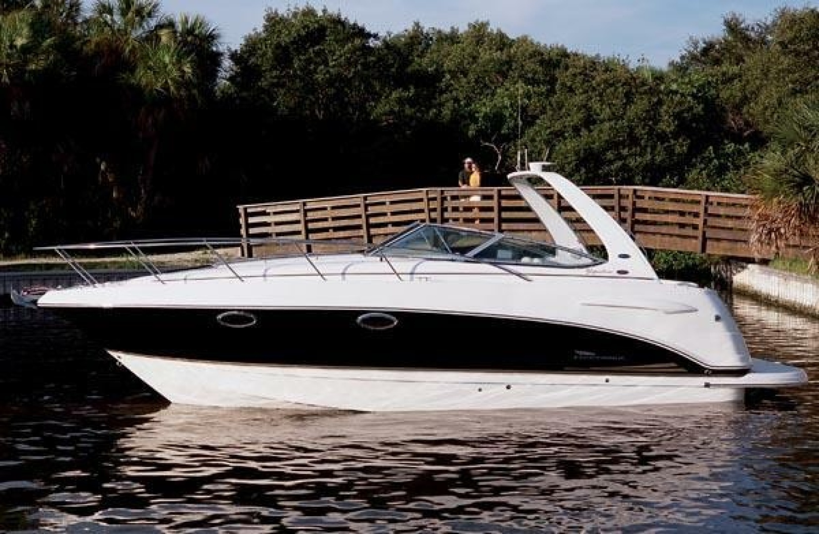 Clean Getaway 31ft Chaparral Yacht For Sale