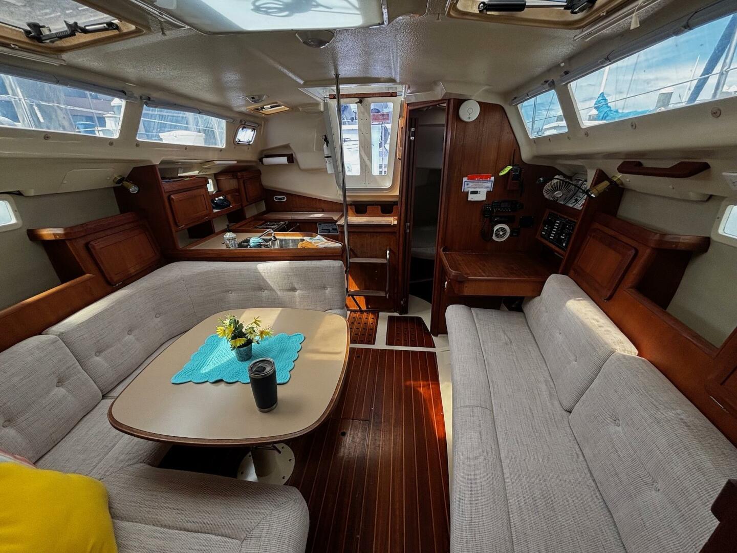 Sky Catcher 34ft Hunter Yacht For Sale
