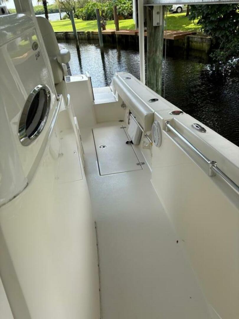 24ft Cobia Yacht For Sale