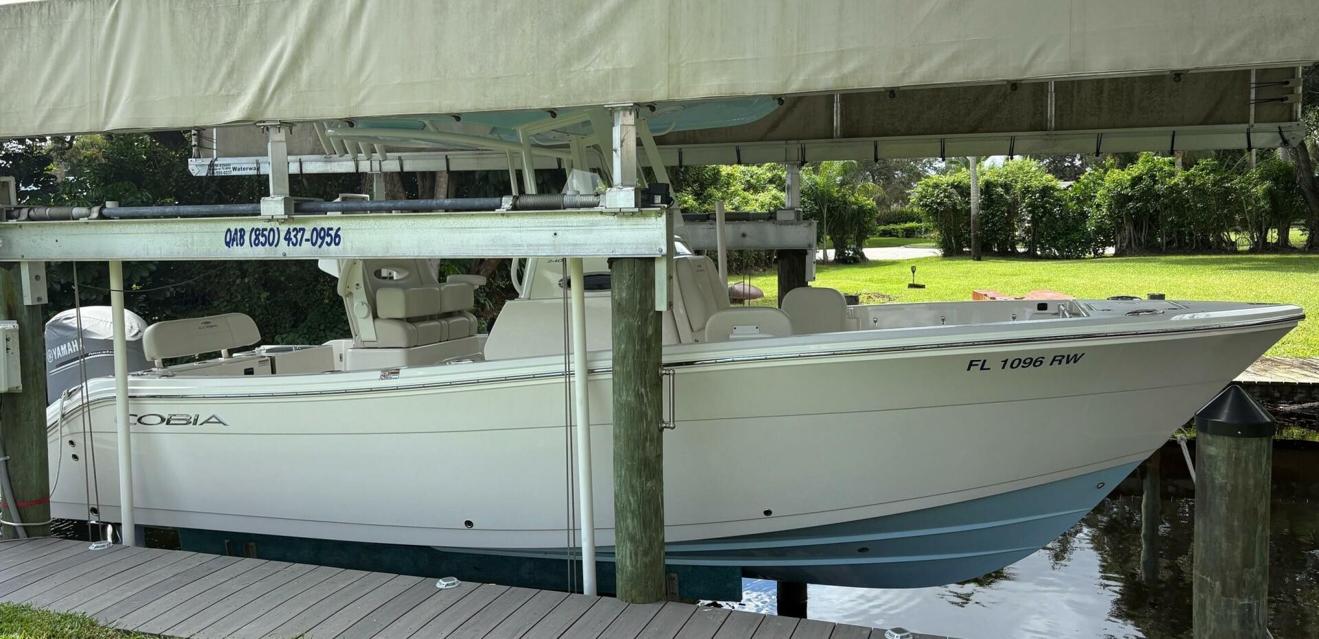 24ft Cobia Yacht For Sale
