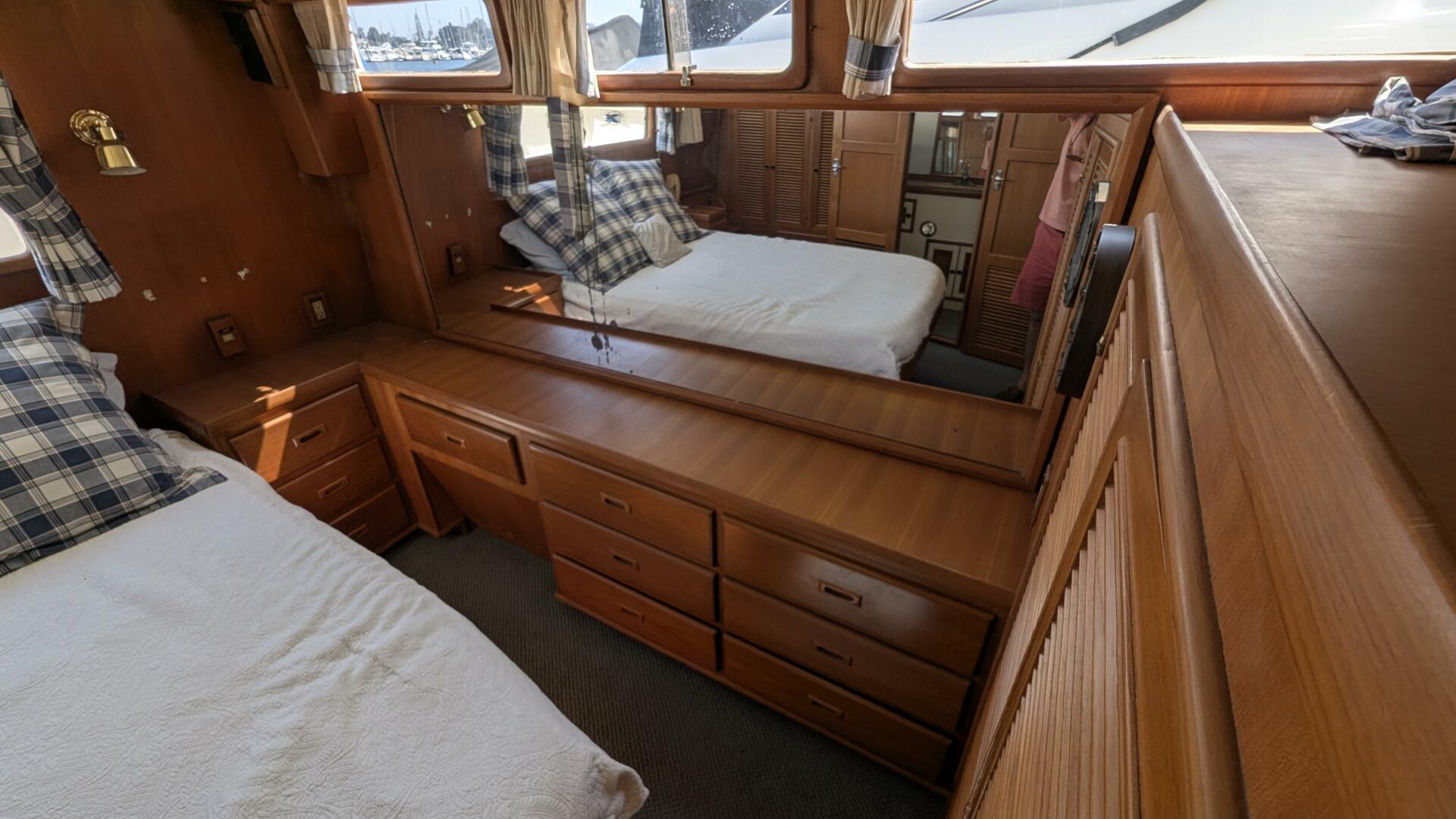 Fishers Folly IV 48ft Offshore Yachts Yacht For Sale