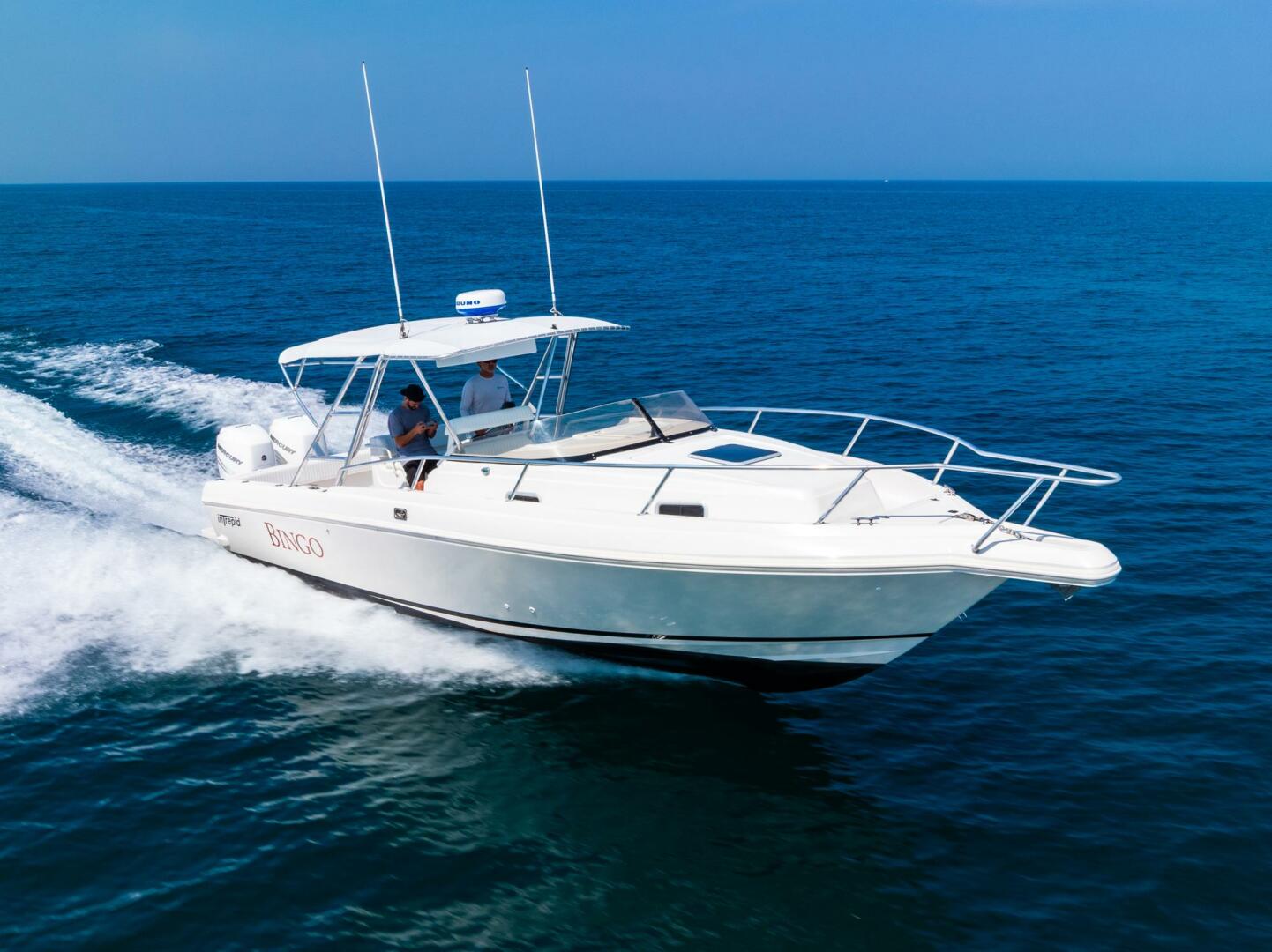 33ft Intrepid Yacht For Sale
