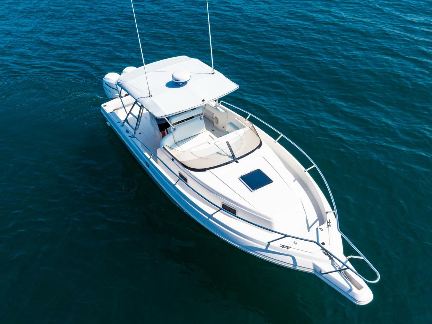 33ft Intrepid Yacht For Sale