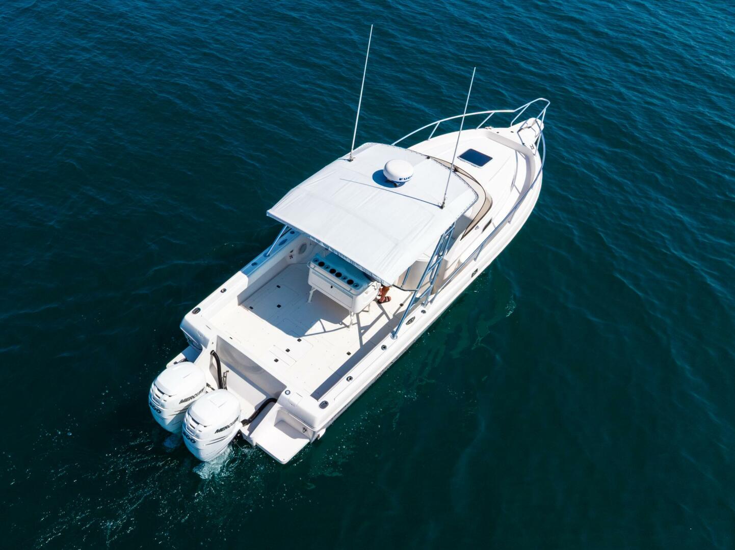 33ft Intrepid Yacht For Sale