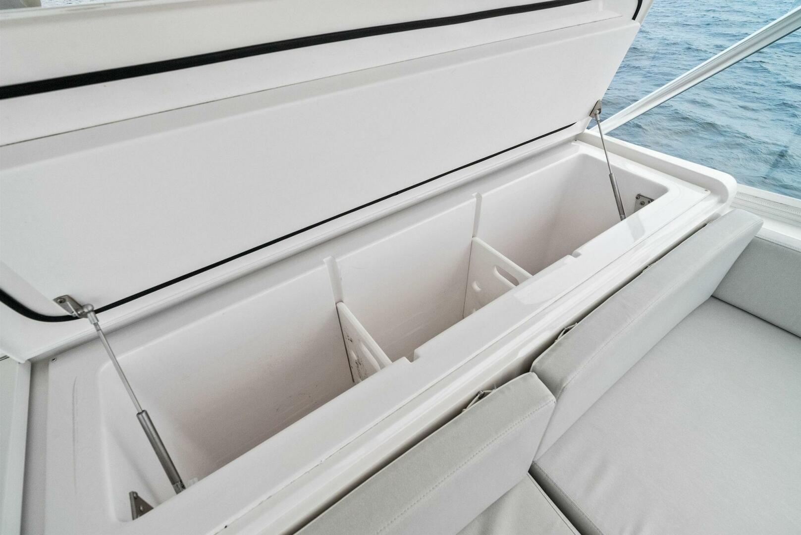 2006 Viking 61 Convertible KNOT ON CALL