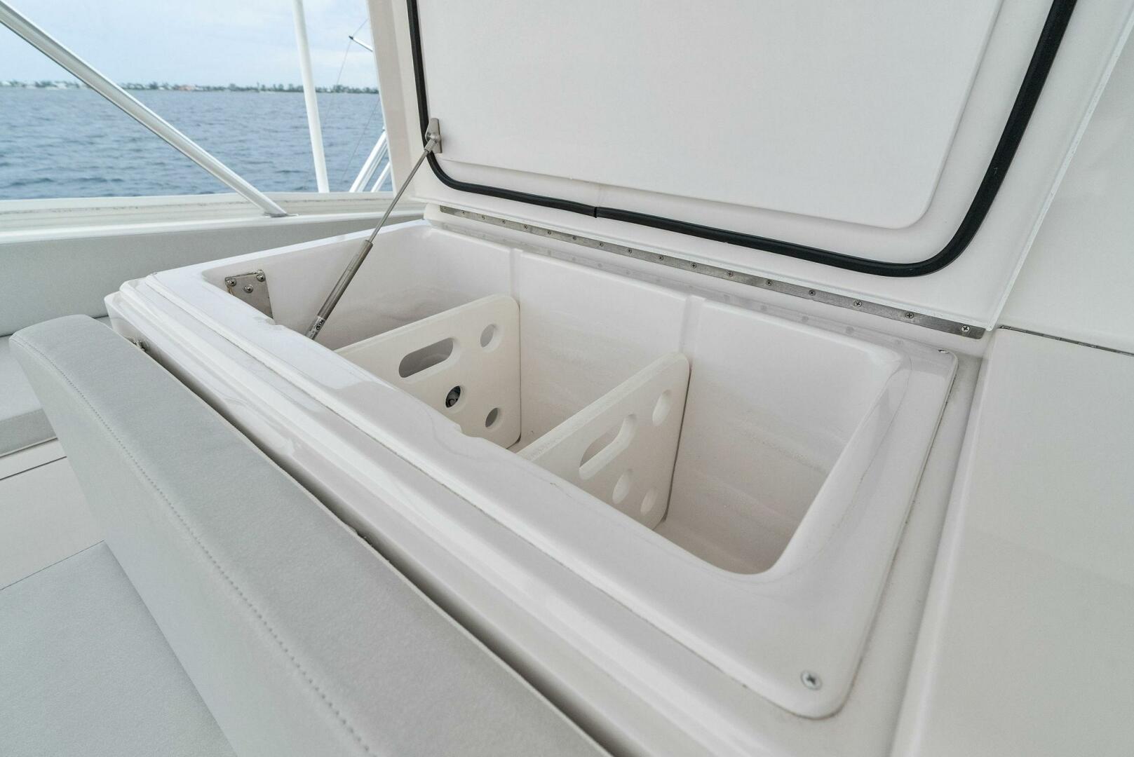 2006 Viking 61 Convertible KNOT ON CALL