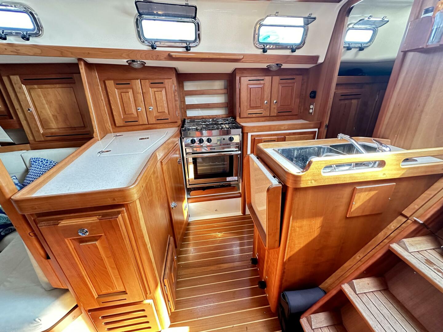 Nepenthe 37ft Tartan Yacht For Sale