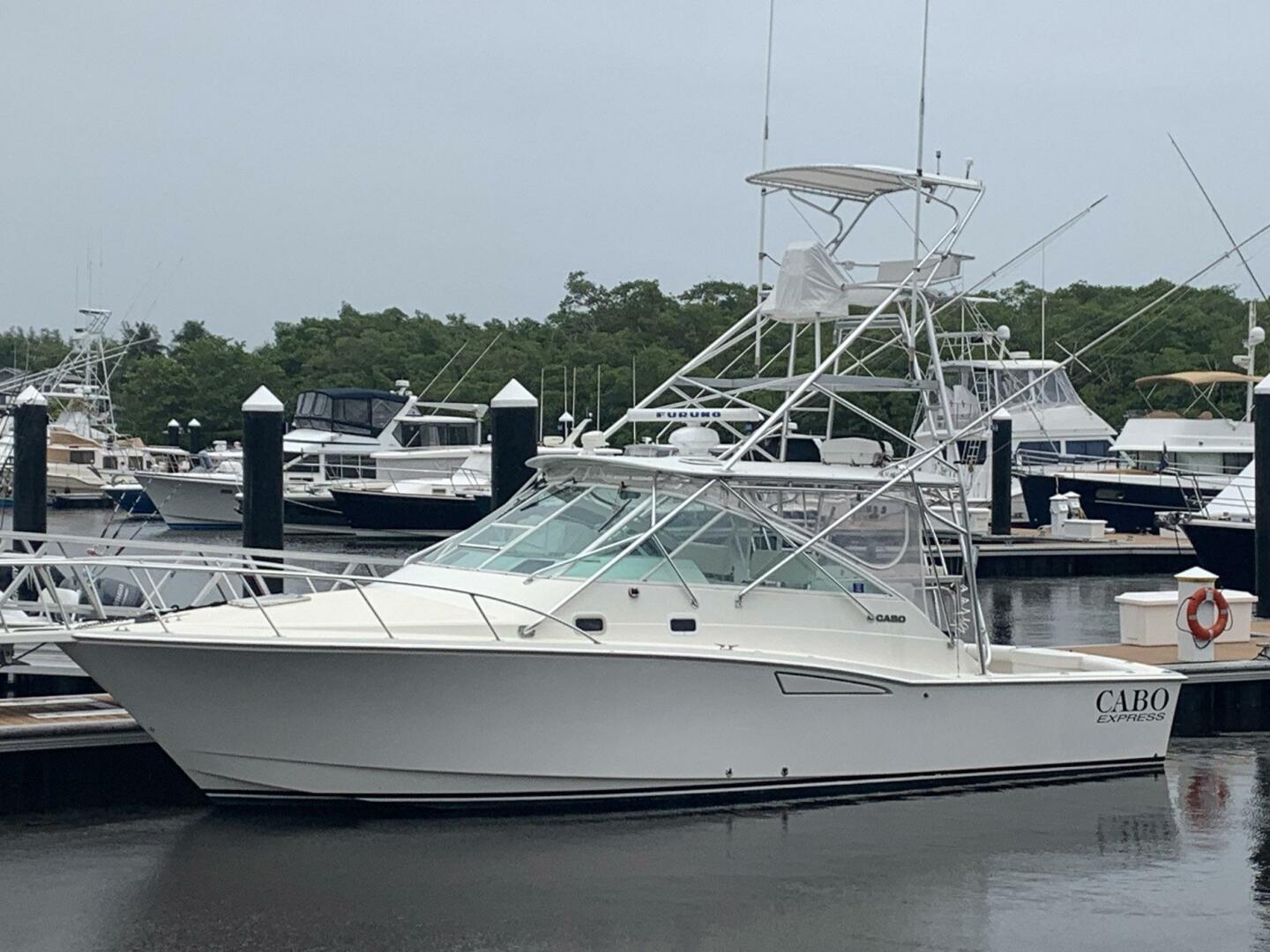 Dream Weaver 35ft Cabo Yacht For Sale