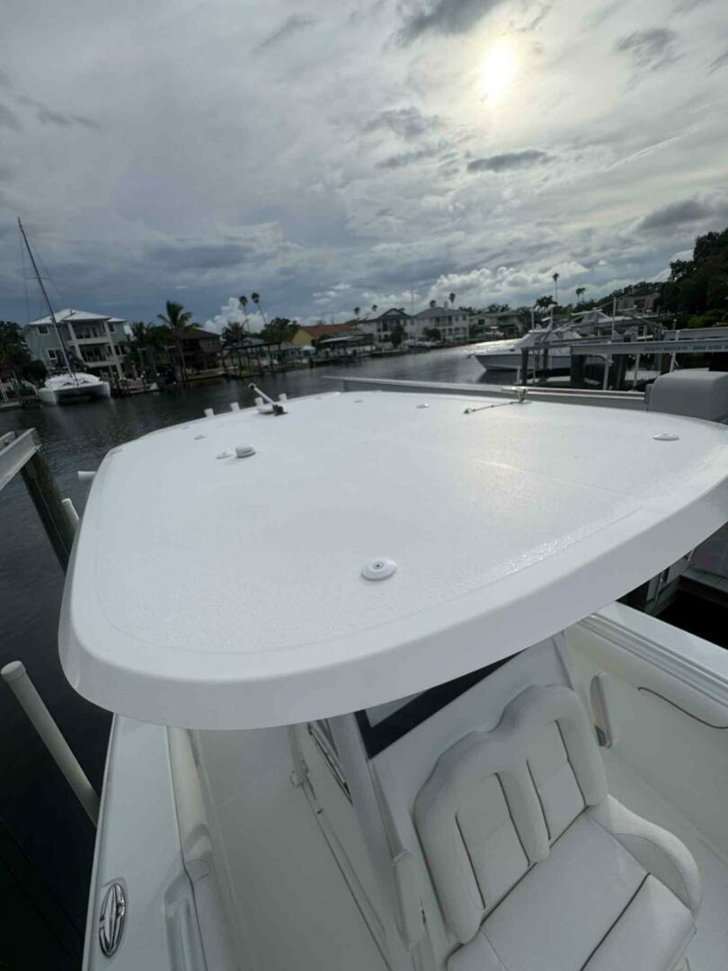 Just A Few Friends II 30ft Sea Hunt Yacht For Sale