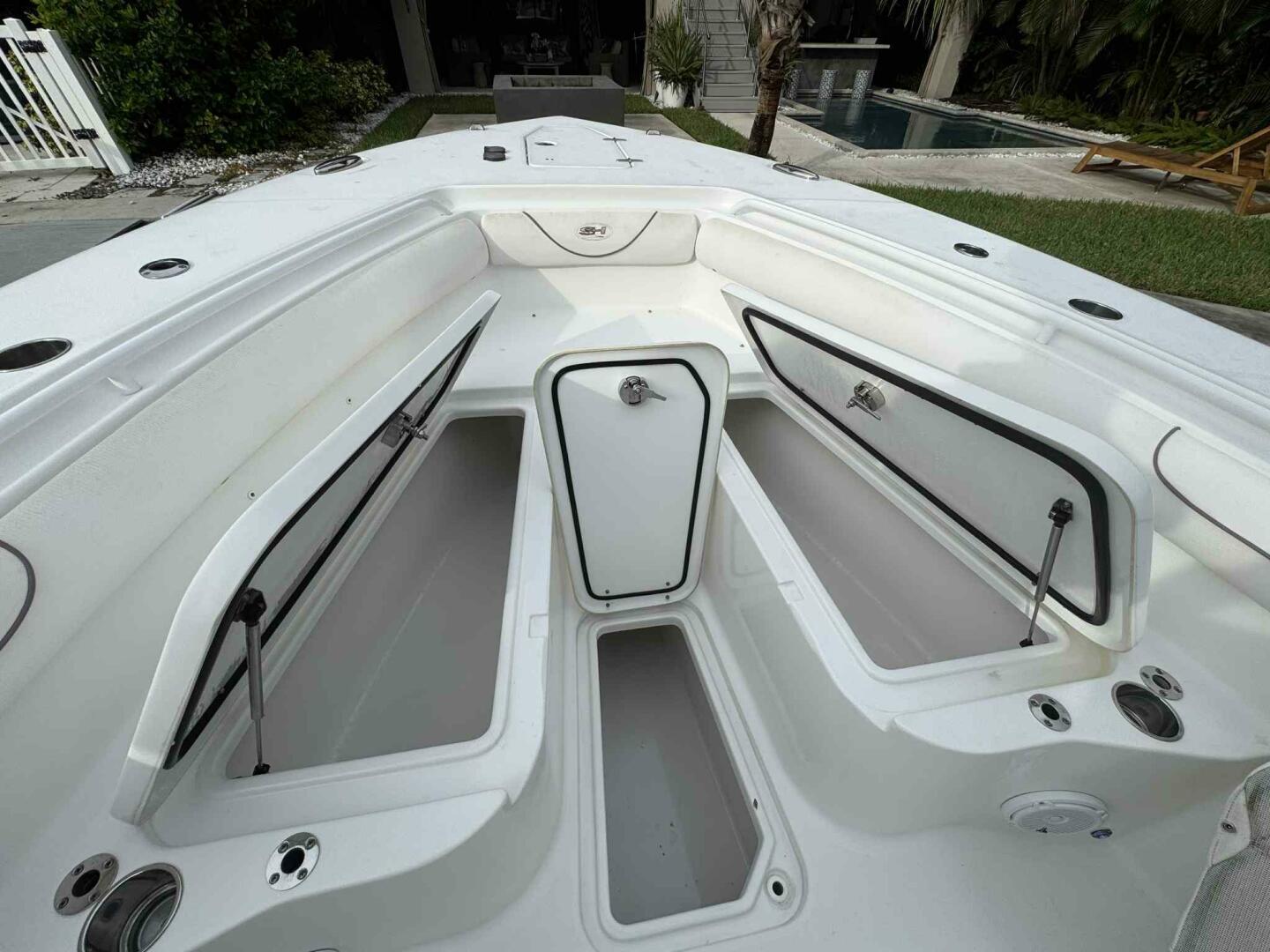 Just A Few Friends II 30ft Sea Hunt Yacht For Sale