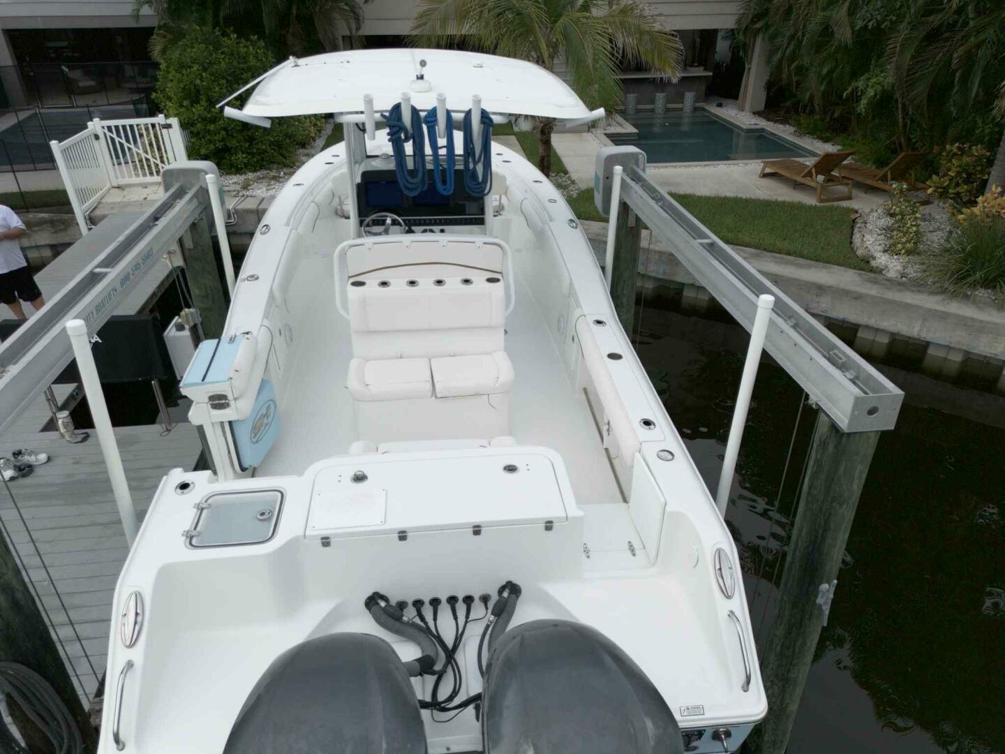 Just A Few Friends II 30ft Sea Hunt Yacht For Sale