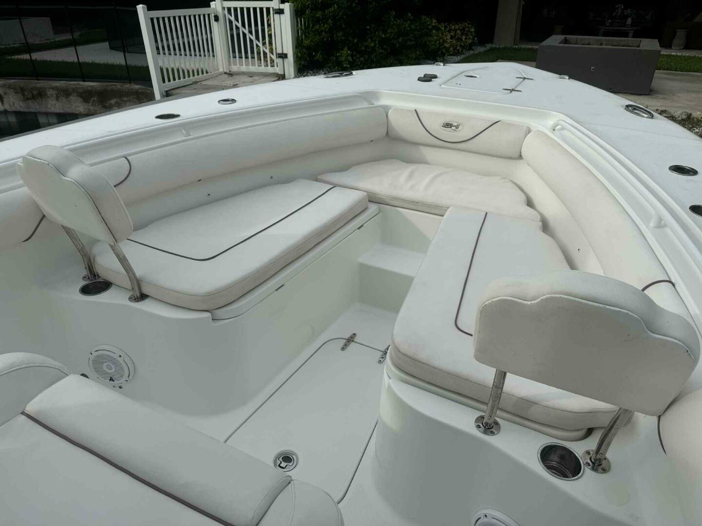 Just A Few Friends II 30ft Sea Hunt Yacht For Sale