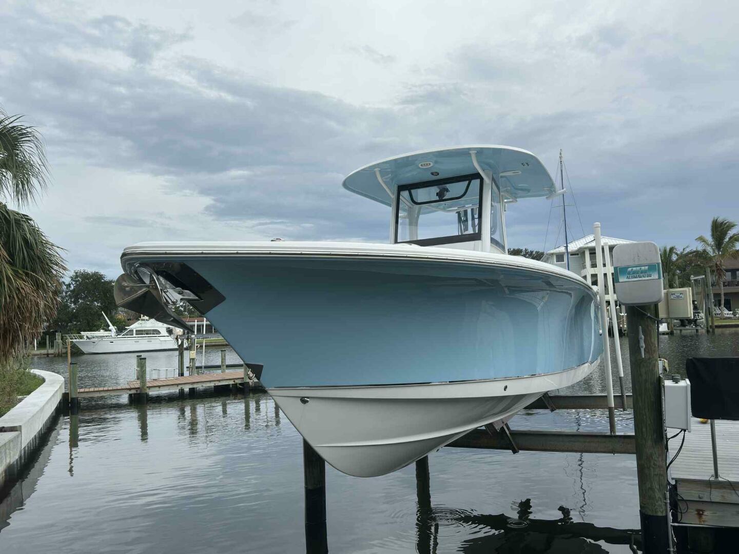 Just A Few Friends II 30ft Sea Hunt Yacht For Sale