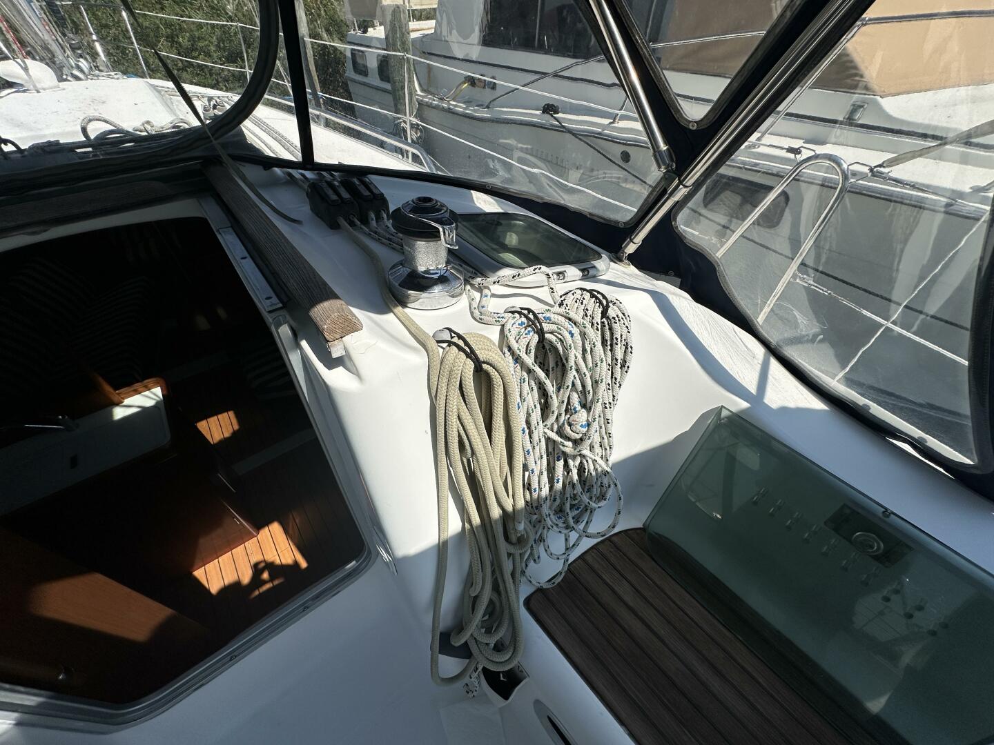 Cool Breeze 33ft Beneteau Yacht For Sale