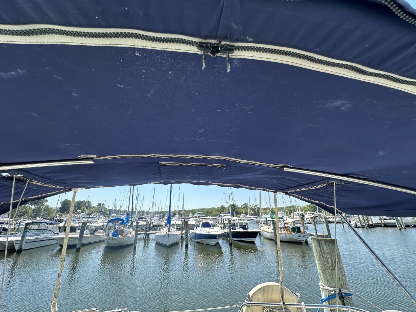 Cool Breeze 33ft Beneteau Yacht For Sale