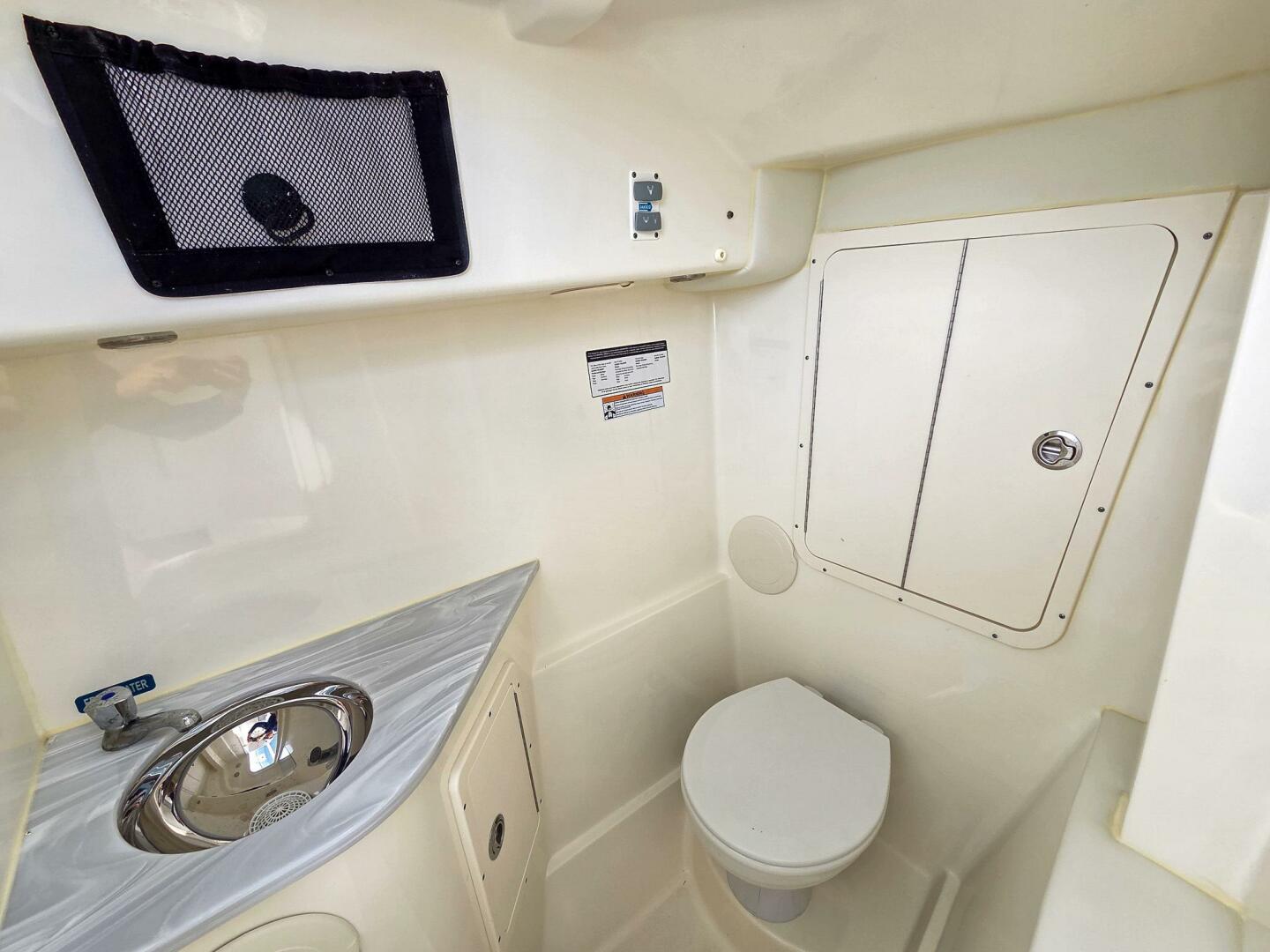 29ft World Cat Yacht For Sale