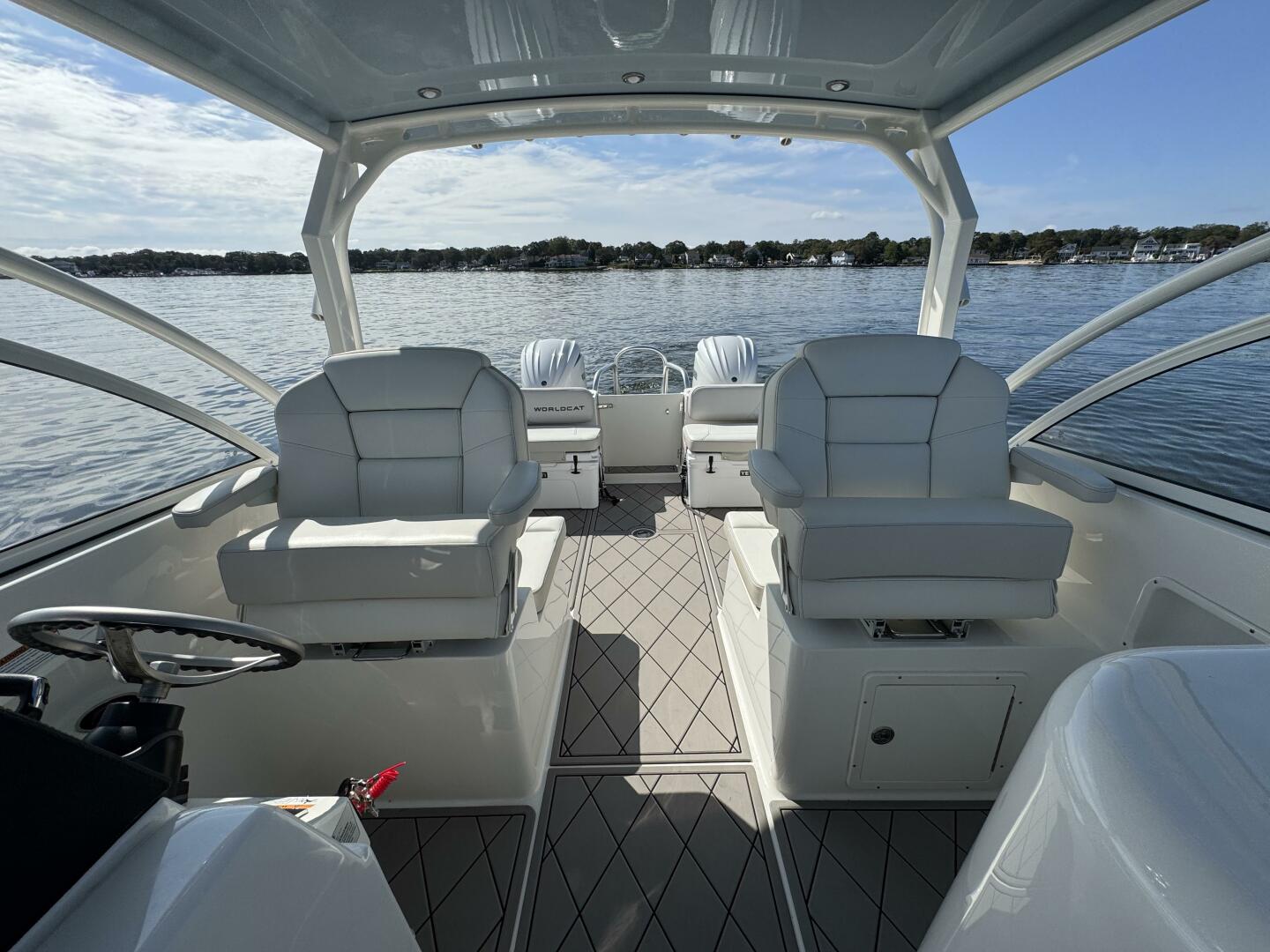 29ft World Cat Yacht For Sale