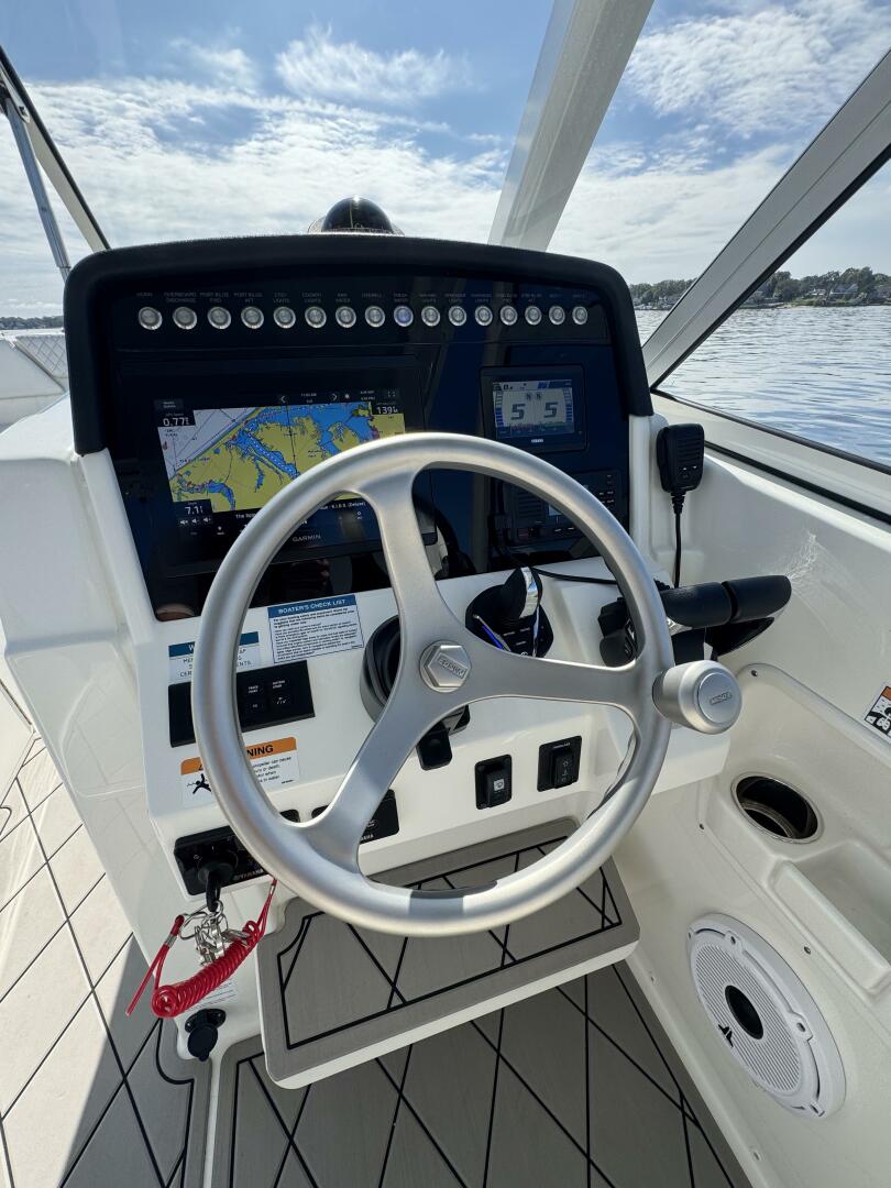 29ft World Cat Yacht For Sale