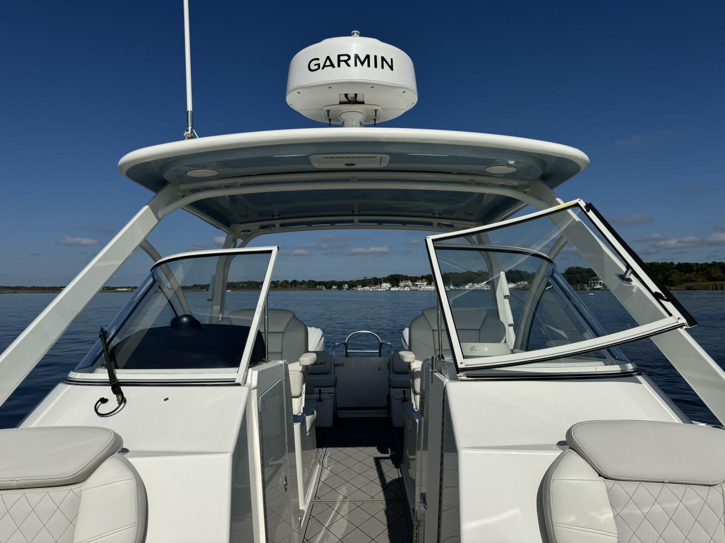 29ft World Cat Yacht For Sale