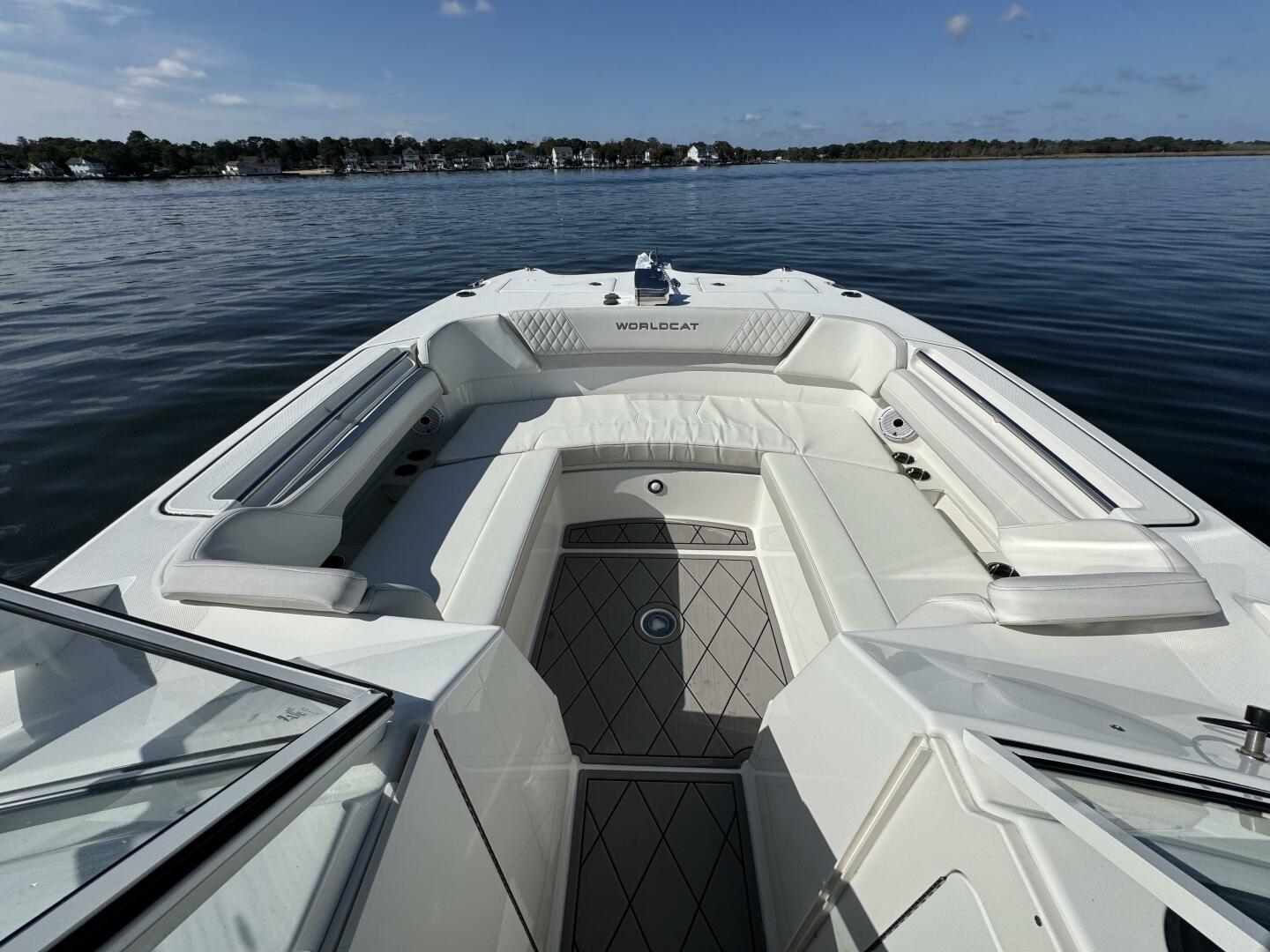 29ft World Cat Yacht For Sale