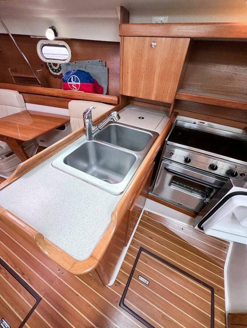 Just Cause 36ft Catalina Yacht For Sale