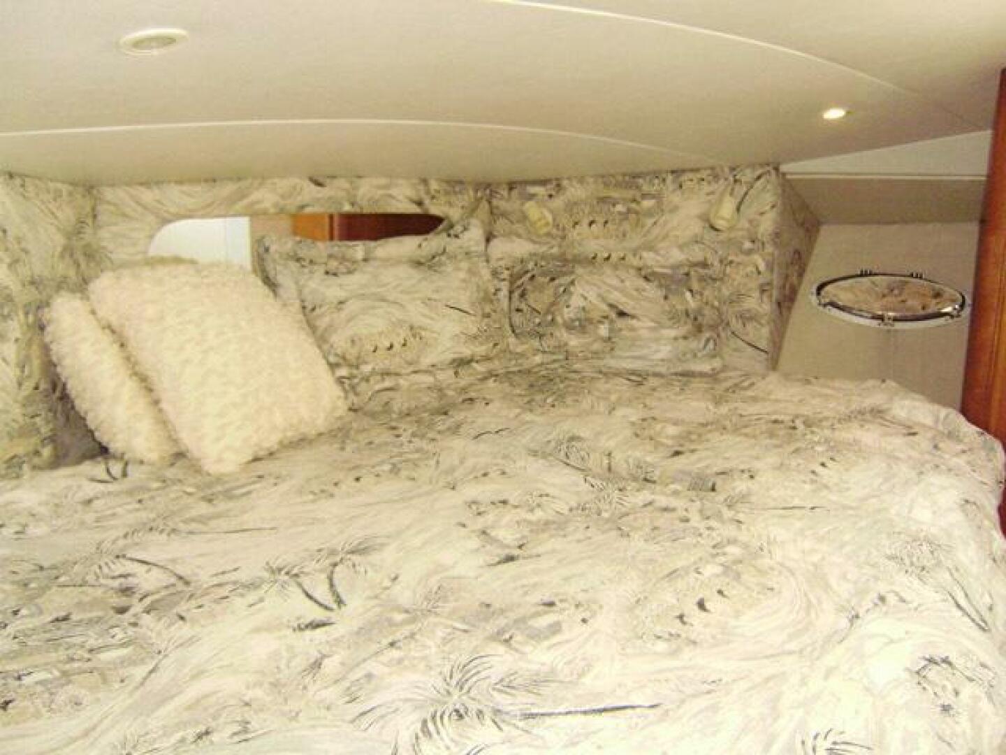 DUNAC S MINNI CONN III 42ft Silverton Yacht For Sale