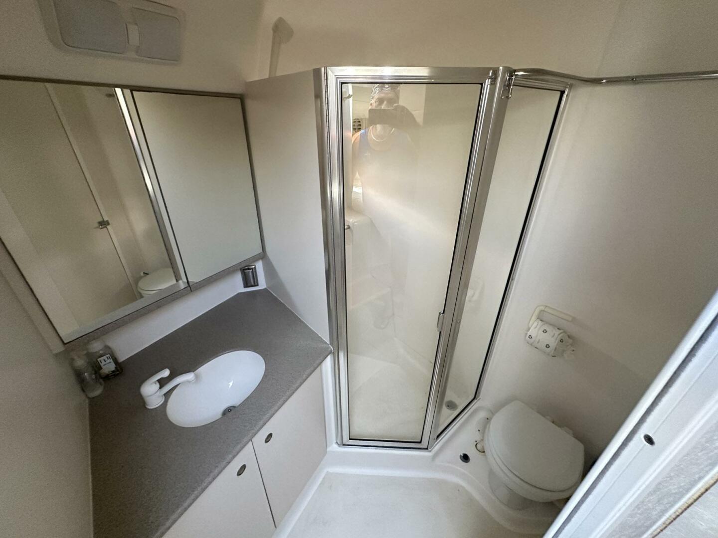 DUNAC S MINNI CONN III 42ft Silverton Yacht For Sale DUNAC S MINNI CONN III 42ft Silverton Yacht For Sale