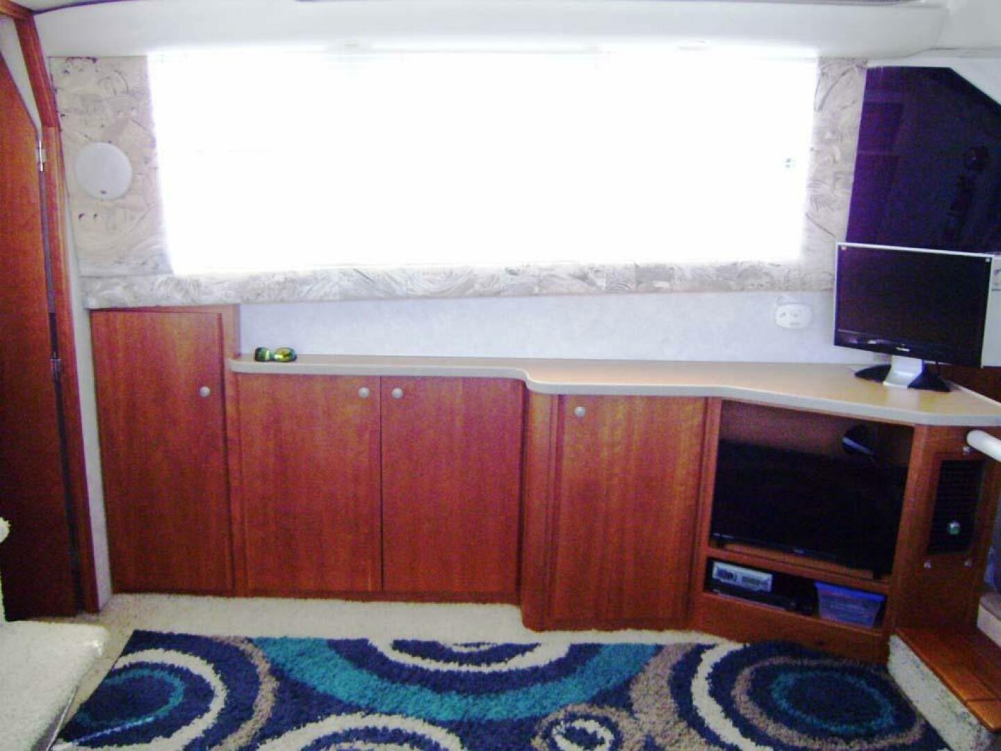 DUNAC S MINNI CONN III 42ft Silverton Yacht For Sale