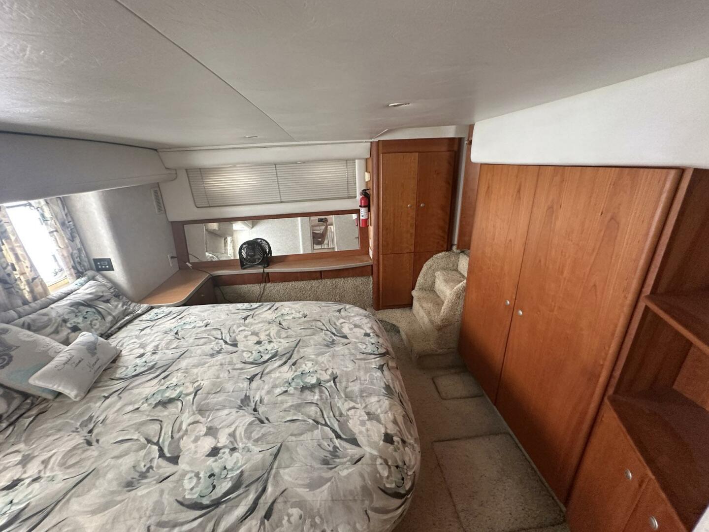 DUNAC S MINNI CONN III 42ft Silverton Yacht For Sale DUNAC S MINNI CONN III 42ft Silverton Yacht For Sale