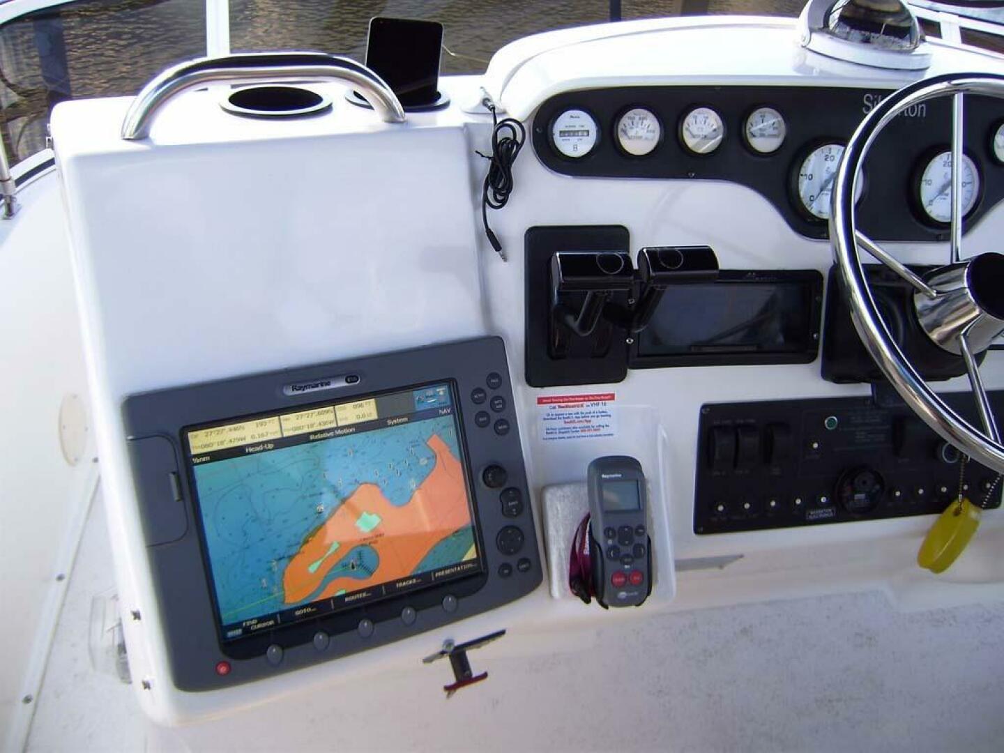 DUNAC S MINNI CONN III 42ft Silverton Yacht For Sale