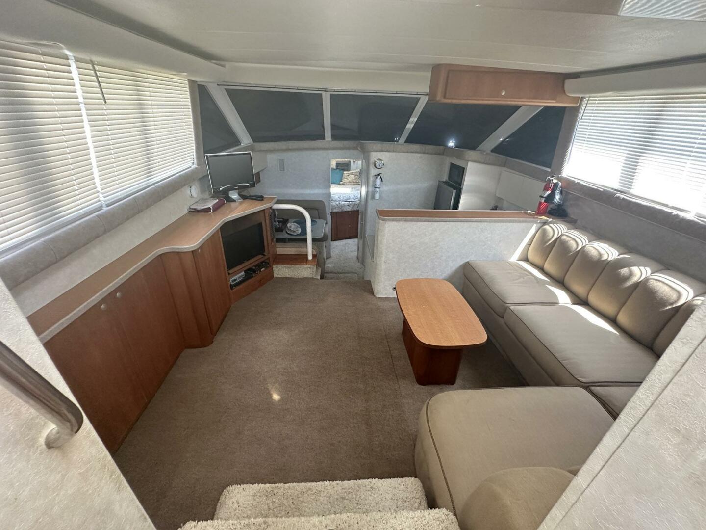 DUNAC S MINNI CONN III 42ft Silverton Yacht For Sale DUNAC S MINNI CONN III 42ft Silverton Yacht For Sale