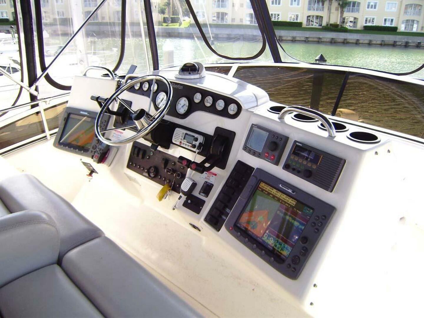 DUNAC S MINNI CONN III 42ft Silverton Yacht For Sale