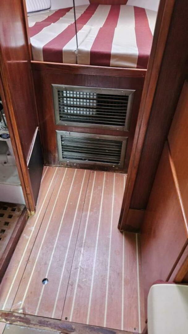 34ft Peterson Yacht For Sale