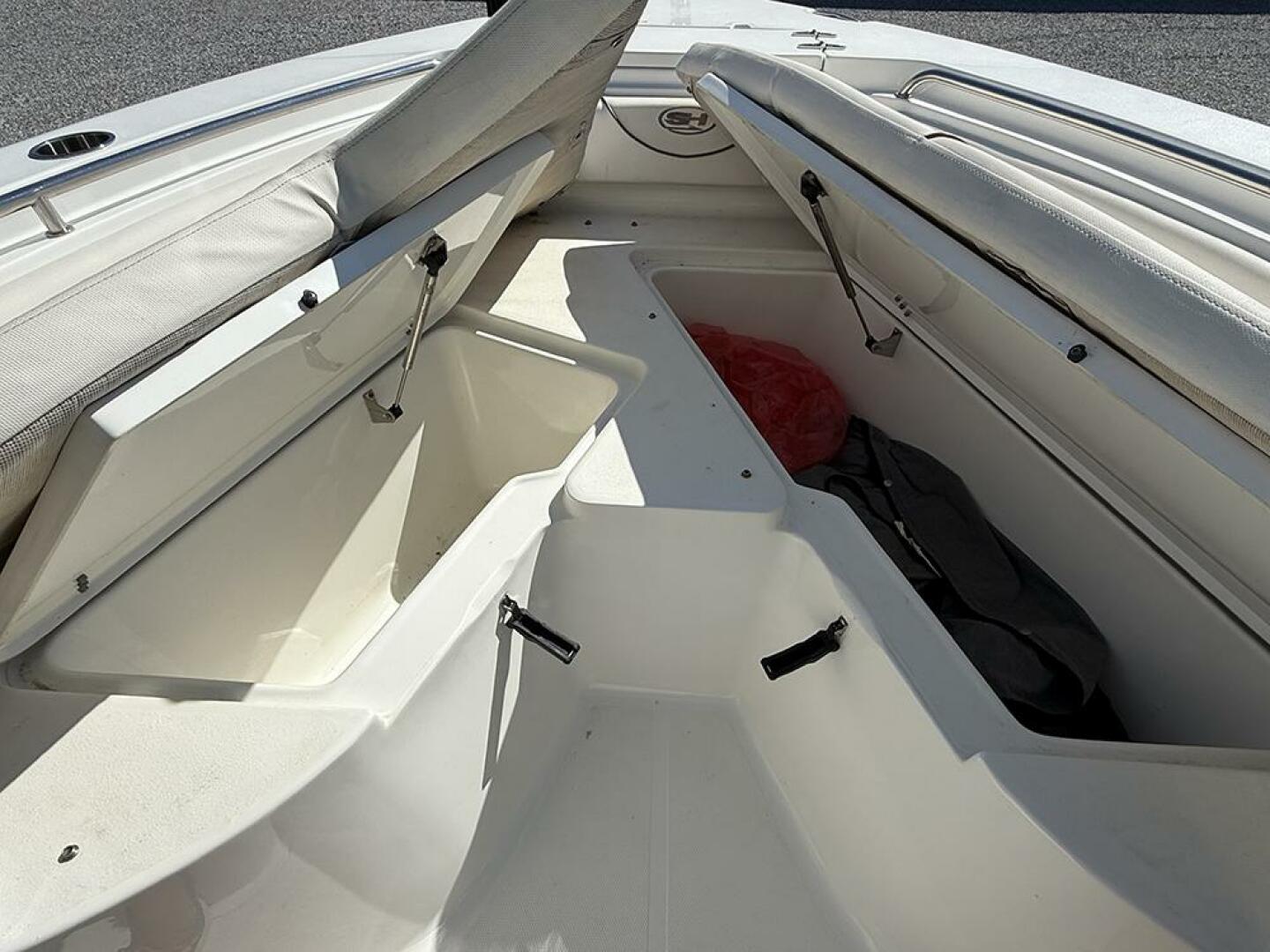 Storage at the bow area