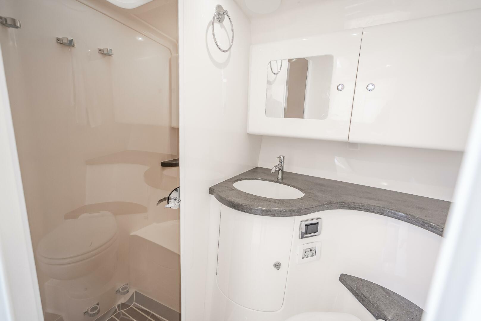 40ft Intrepid Yacht For Sale