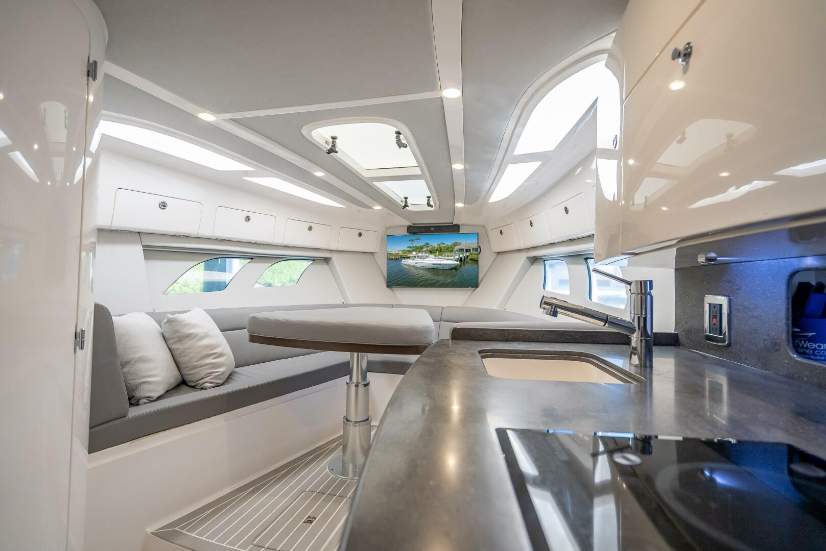 40ft Intrepid Yacht For Sale