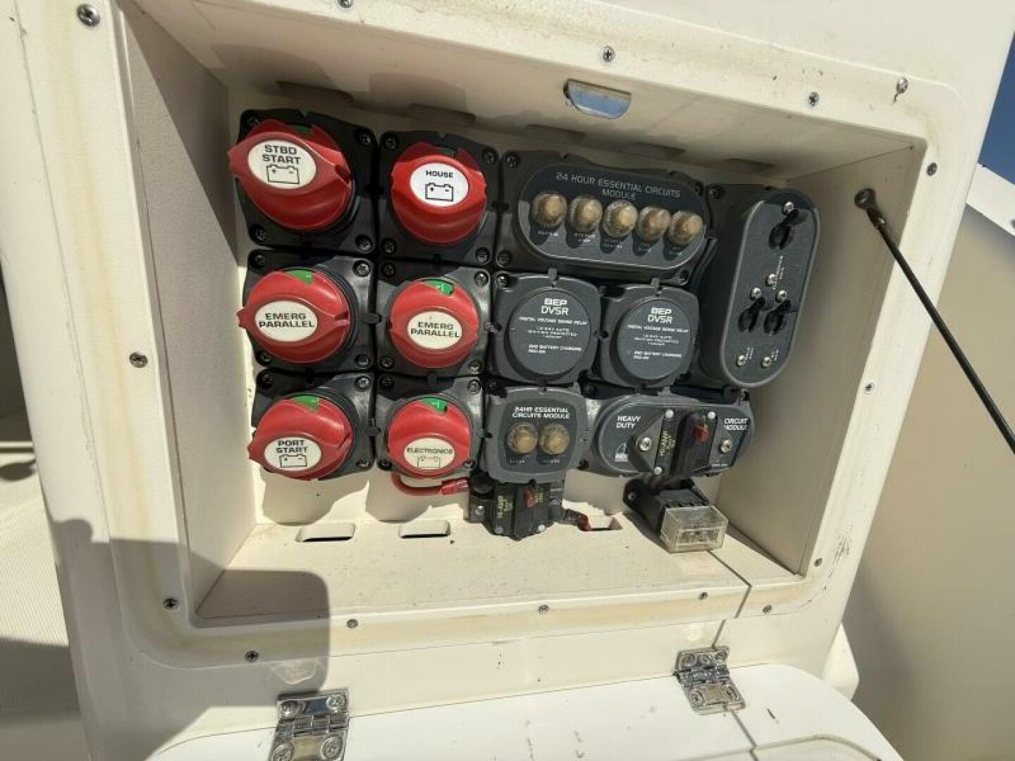 35ft Pursuit Yacht For Sale