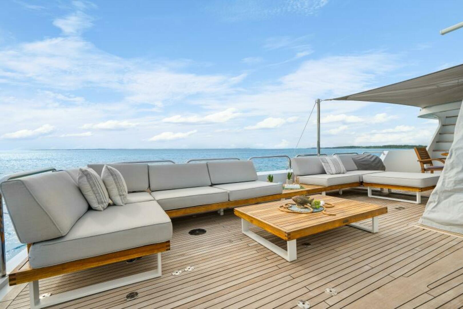 SWEET ESCAPE 130ft Christensen Yacht For Sale