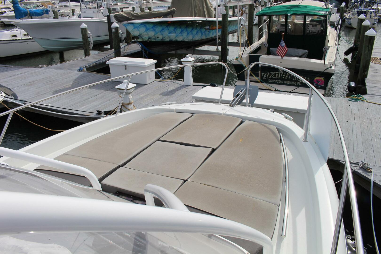 29ft Jeanneau Yacht For Sale
