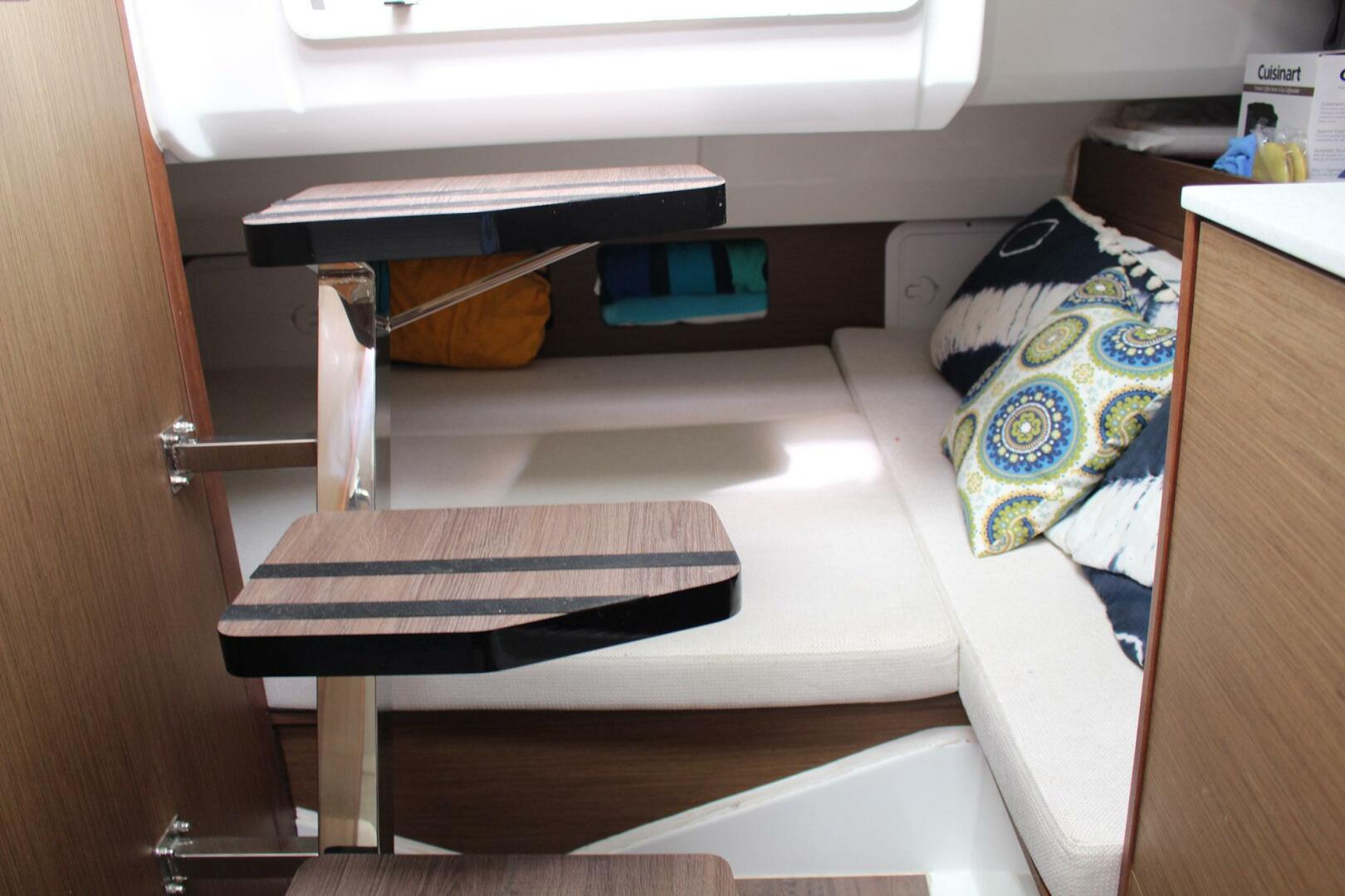 29ft Jeanneau Yacht For Sale
