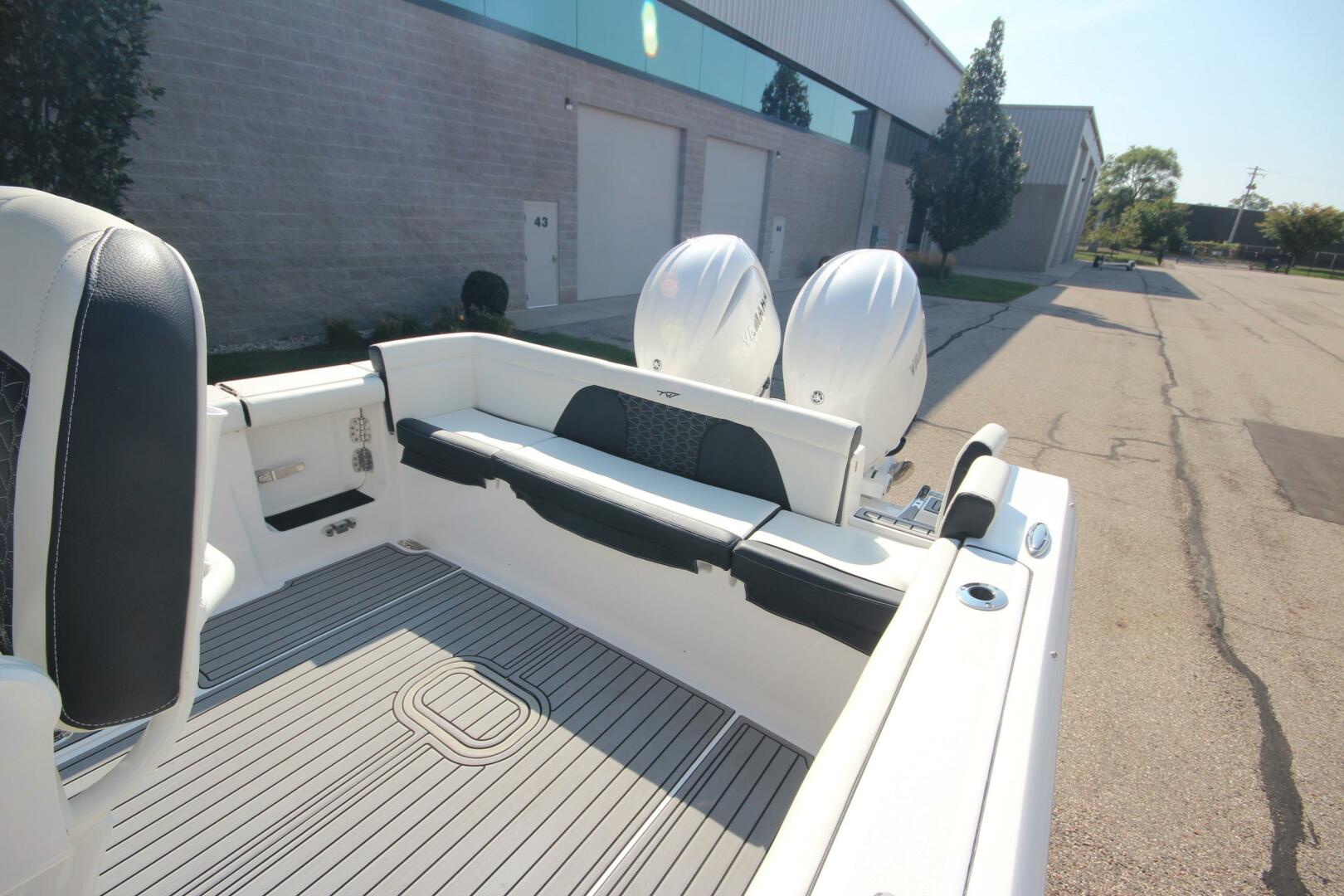 27ft Tidewater Yacht For Sale