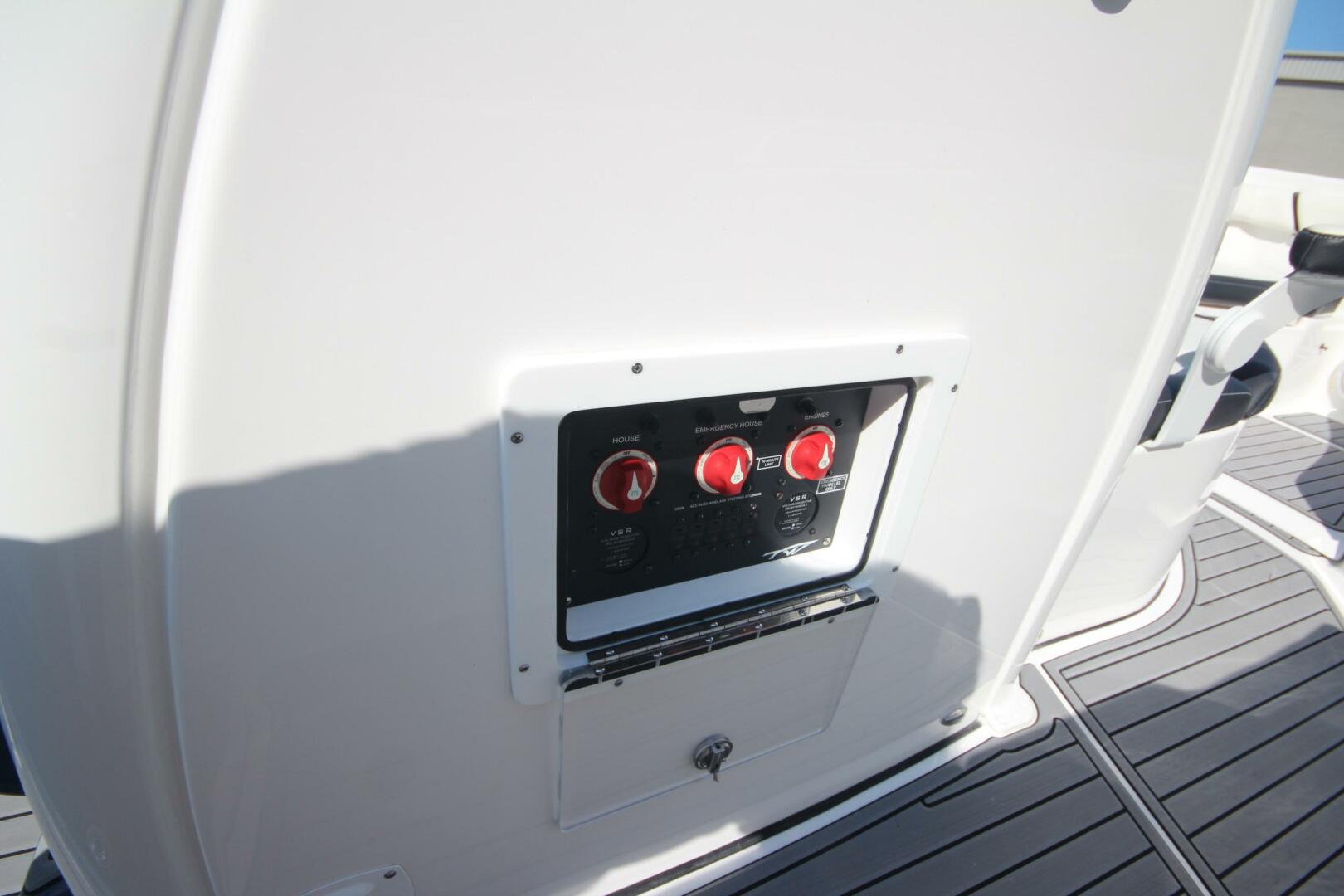 27ft Tidewater Yacht For Sale