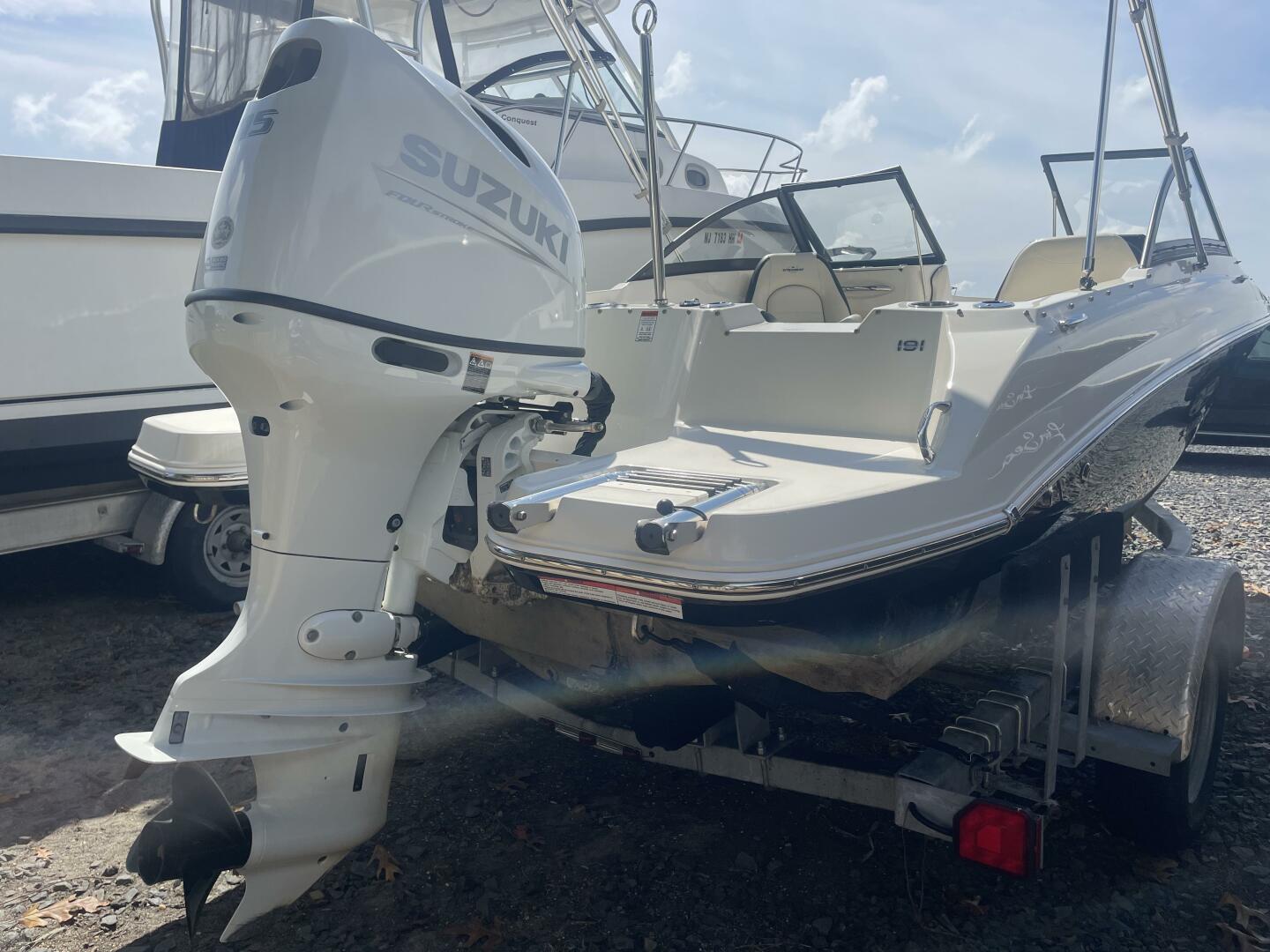 19ft Stingray Yacht For Sale